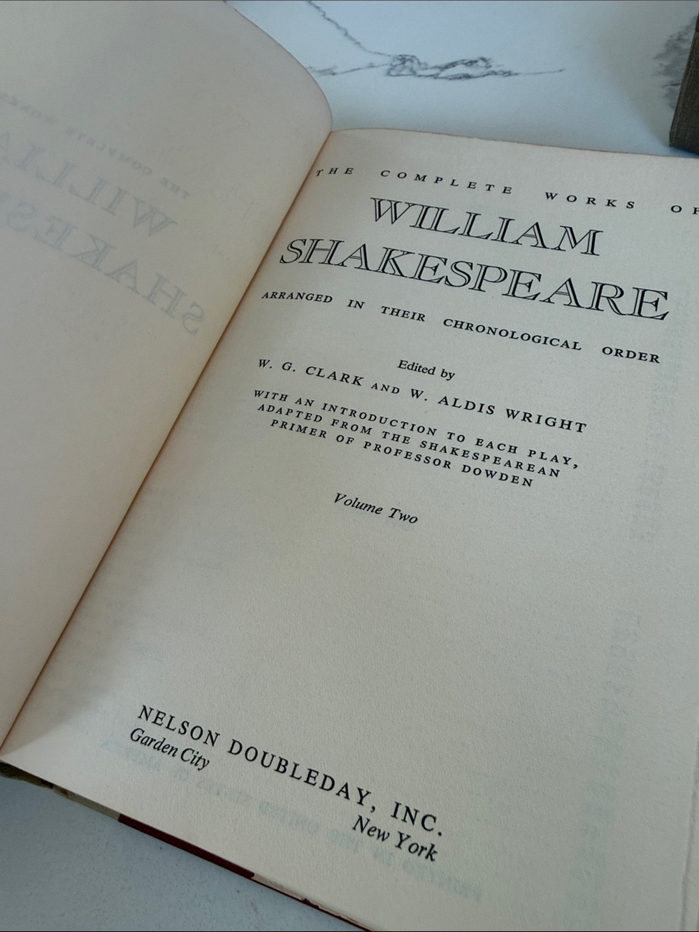 Two Vintage original books for decoration - Picture 3 of 12
